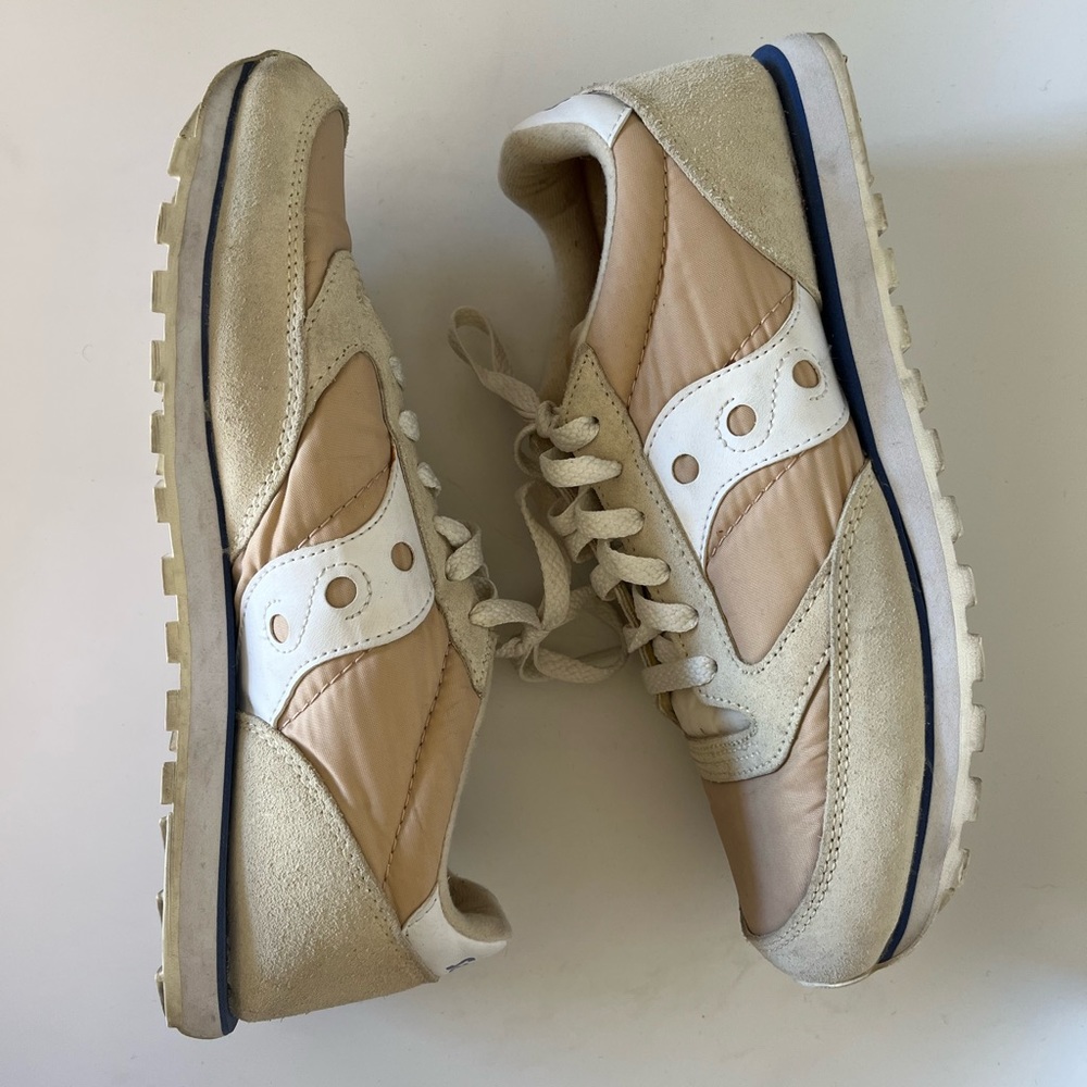 Saucony jazz nude sneakers size 9.5 women’s